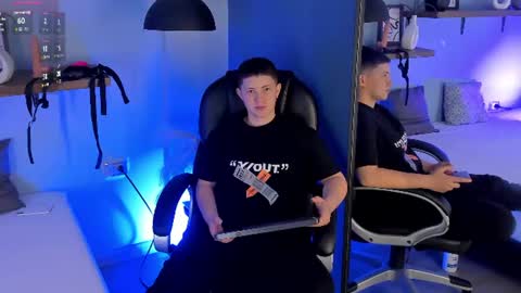 Snapshot of deluca_vega chatting on June 27, 2026, 12:10 pm Deluca Vega online show from June 27, 2026, 12:10 pm