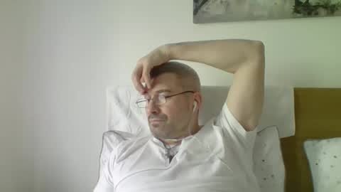 demarco1977 online show from March 4, 2026, 12:44 pm