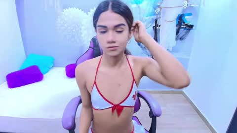 DEMI online show from October 31, 2025, 12:50 pm