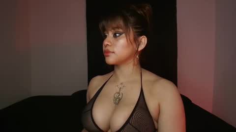 Snapshot of demian_melany_ chatting on October 20, 2025, 4:24 am demian_melany_ online show from October 20, 2025, 4:24 am