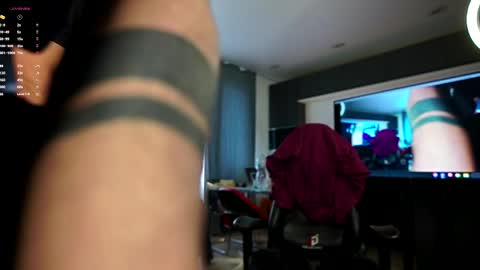 Snapshot of demianblake chatting on April 5, 2026, 9:06 am demianblake online show from April 5, 2026, 9:06 am