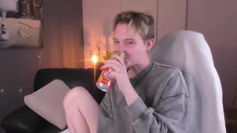 Snapshot of demianenglen chatting on September 27, 2025, 1:27 pm demianenglen online show from September 27, 2025, 1:27 pm