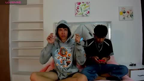 Snapshot of demiansalvatore chatting on September 20, 2025, 12:17 pm Demian and Salvatore online show from September 20, 2025, 12:17 pm