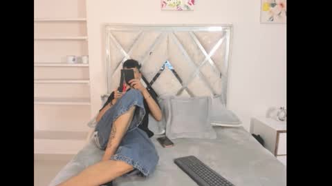 Snapshot of demiansalvatore chatting on September 30, 2025, 12:32 pm Demian and Salvatore online show from September 30, 2025, 12:32 pm