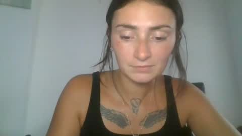 Snapshot of demiibear chatting on July 17, 2026, 11:20 pm Demi online show from July 17, 2026, 11:20 pm