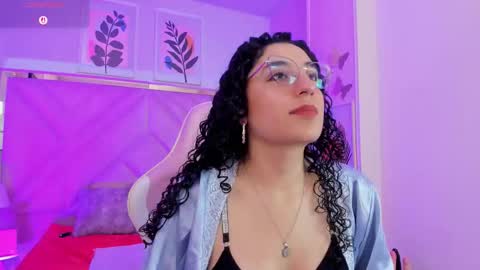 Demi online show from December 14, 2025, 4:40 am