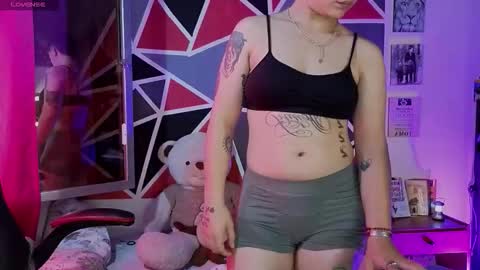 DEMI online show from February 18, 2026, 7:21 pm