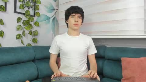 Snapshot of demon_foxx chatting on April 29, 2026, 2:10 pm online show from April 29, 2026, 2:10 pm