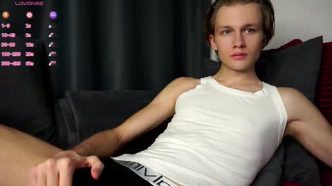 Snapshot of demoninangel chatting on March 3, 2025, 4:03 am Dave19  online show from March 3, 2025, 4:03 am