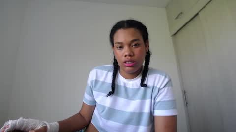 Snapshot of dena_k_ chatting on January 2, 2025, 1:51 pm Dena k s online show from January 2, 2025, 1:51 pm