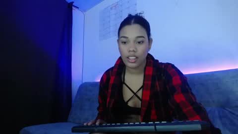 Snapshot of dena_k_ chatting on October 5, 2025, 10:35 am Dena k s online show from October 5, 2025, 10:35 am