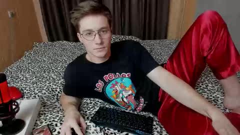 Deni online show from November 21, 2025, 7:23 pm