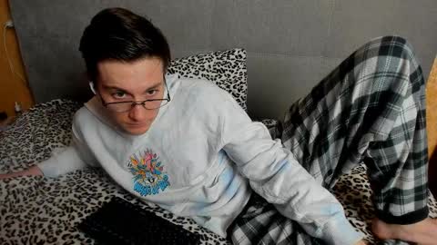 Deni online show from March 31, 2026, 7:14 pm