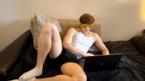 Snapshot of deniel_horny chatting on May 9, 2026, 8:19 am Deni online show from May 9, 2026, 8:19 am
