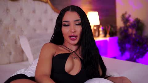 denisedevilles online show from January 3, 2025, 12:52 pm