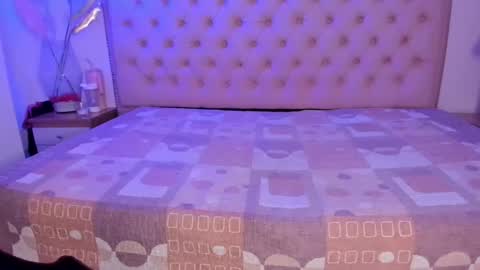 denisse_logan online show from October 17, 2025, 2:26 am