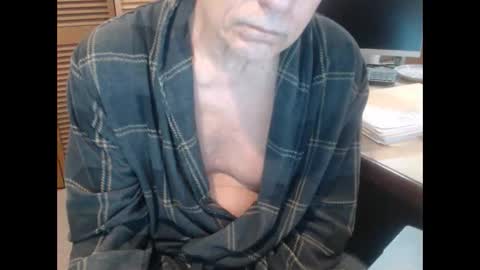 Snapshot of denn_jett chatting on April 24, 2026, 10:28 am Den Jet online show from April 24, 2026, 10:28 am