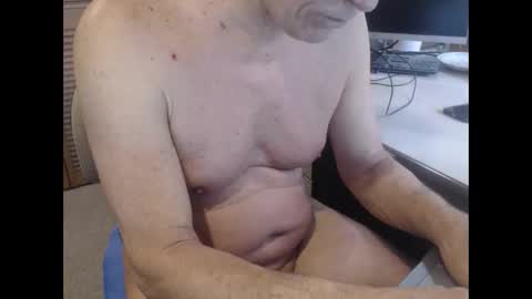 Snapshot of denn_jett chatting on April 25, 2026, 4:48 pm Den Jet online show from April 25, 2026, 4:48 pm