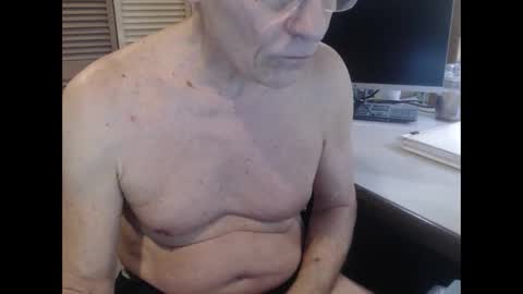 Snapshot of denn_jett chatting on May 3, 2026, 4:57 pm Den Jet online show from May 3, 2026, 4:57 pm