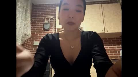 Emma online show from September 24, 2025, 7:06 pm