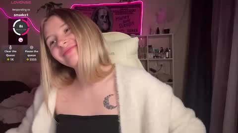 Snapshot of deonnagarn chatting on May 31, 2026, 6:09 pm Vi Victoria online show from May 31, 2026, 6:09 pm
