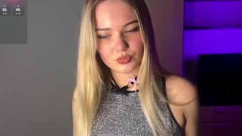 Luna online show from April 8, 2026, 4:40 pm