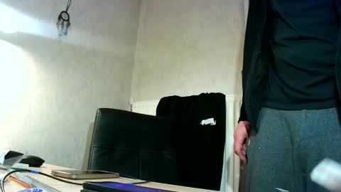 dereck59 online show from April 10, 2026, 8:24 pm