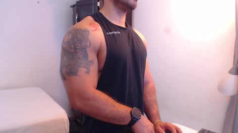 Derek online show from December 19, 2024, 1:28 am