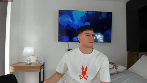 Snapshot of derek_hussain chatting on February 4, 2025, 5:12 pm Derek Hussain online show from February 4, 2025, 5:12 pm