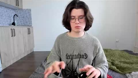 Derek online show from March 27, 2026, 1:11 pm