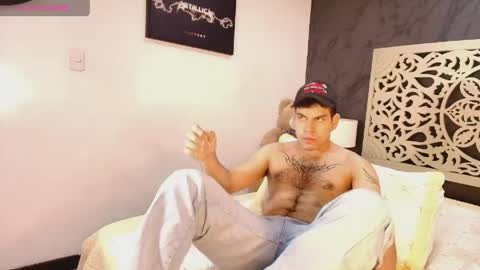 derek_voss online show from May 18, 2026, 1:06 pm