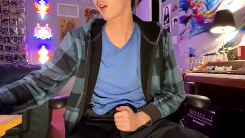 derekdings online show from October 13, 2025, 9:20 am