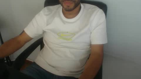 Snapshot of derrik_ chatting on April 16, 2026, 5:36 pm online show from April 16, 2026, 5:36 pm