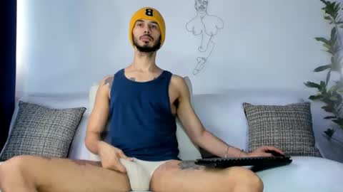 JhimyMaster online show from June 19, 2026, 6:12 pm