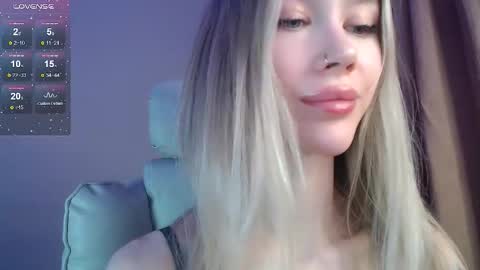 Snapshot of des_ch chatting on February 23, 2026, 5:32 pm Ari online show from February 23, 2026, 5:32 pm