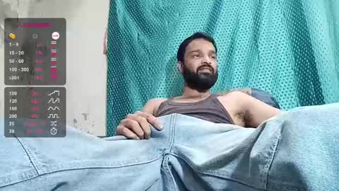 Snapshot of desi_boy799417 chatting on February 26, 2025, 3:52 pm desi_boy799417 online show from February 26, 2025, 3:52 pm