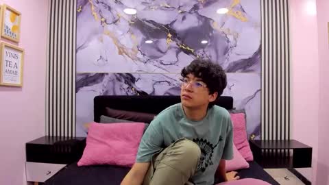 desire_ecstasy online show from February 4, 2026, 3:12 am