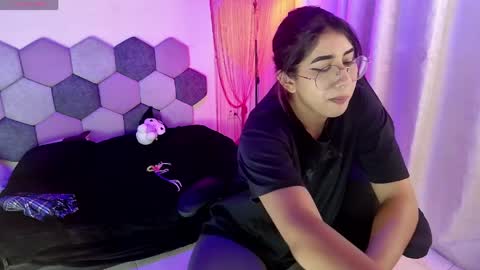 TORI AND MR. BEAR online show from April 13, 2026, 6:13 pm