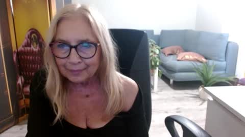 S O F I A online show from October 14, 2025, 1:56 pm