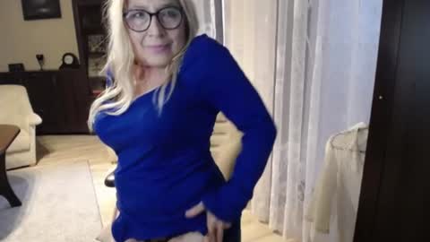 Snapshot of desiresofia chatting on June 14, 2026, 1:46 pm S O F I A online show from June 14, 2026, 1:46 pm