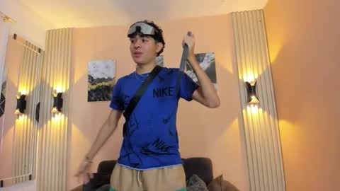 desiresofolympus_ online show from April 9, 2026, 7:52 pm