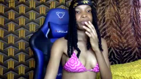 Deslimbody online show from February 12, 2026, 1:17 pm