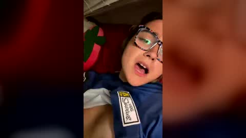 desmerelda online show from July 11, 2026, 5:32 am