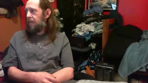 Snapshot of desolation2012 chatting on February 2, 2025, 8:24 am desolation2012 online show from February 2, 2025, 8:24 am