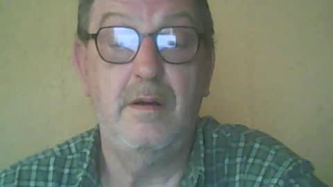 Snapshot of destelp chatting on June 27, 2026, 1:28 pm destelp online show from June 27, 2026, 1:28 pm