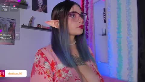 Snapshot of destiny14_ chatting on September 13, 2025, 6:24 am Dani online show from September 13, 2025, 6:24 am