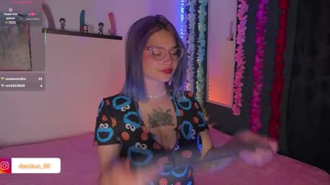 Dani online show from November 20, 2025, 10:42 pm