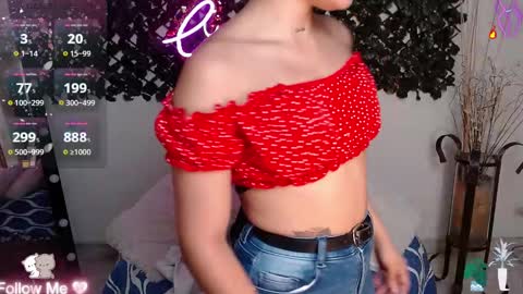 Snapshot of destinyhills_ chatting on January 18, 2025, 12:15 pm Destiny online show from January 18, 2025, 12:15 pm