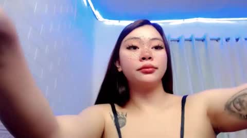 Snapshot of destinyroxie chatting on February 11, 2025, 6:40 am ROXIE  online show from February 11, 2025, 6:40 am