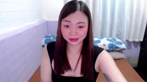 Snapshot of destinyroxie chatting on March 9, 2025, 5:44 am ROXIE  online show from March 9, 2025, 5:44 am